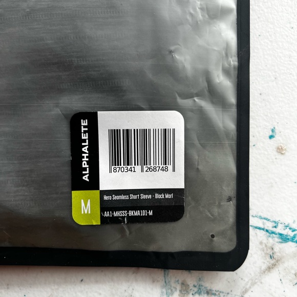 Alphalete Hero Seamless Short Sleeve - BLACK MARL COLOR - Picture 2 of 3